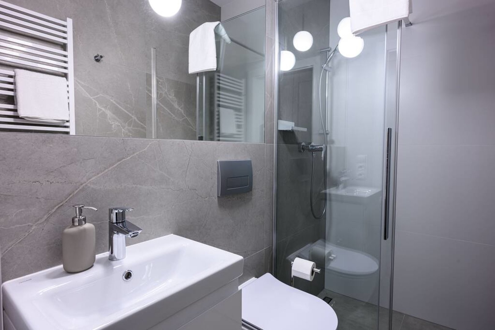 HOMELIKE Krakow Apartments - 3